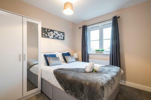 Apartamento Large Contractor House - Free Parking By Comfyworkers