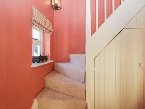 23 Clifford Chambers