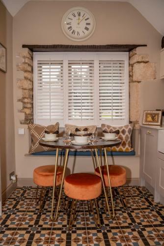 Luxury Stow Apartment