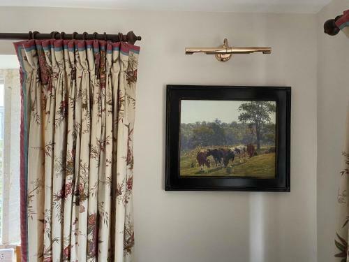 Traditional Cotswold Stone Peaceful Cottage With Stunning Views