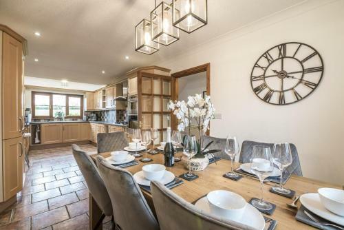 French Fields - 4 Bedroom House - St Florence