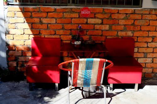 Hostal My Place Guest House