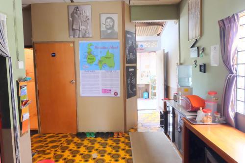 Hostal My Place Guest House