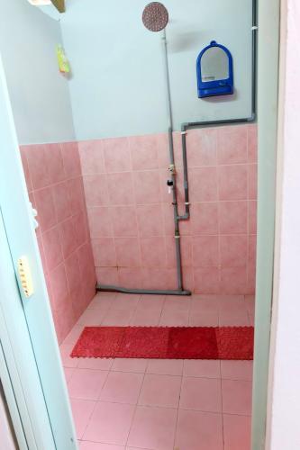 Hostal My Place Guest House