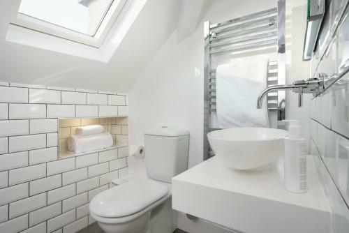 Apartamento The Sanctuary - Spacious Studio - Stunning Lake Views