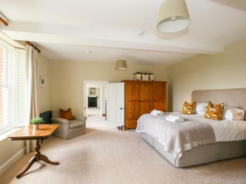 Shifford Manor Farm
