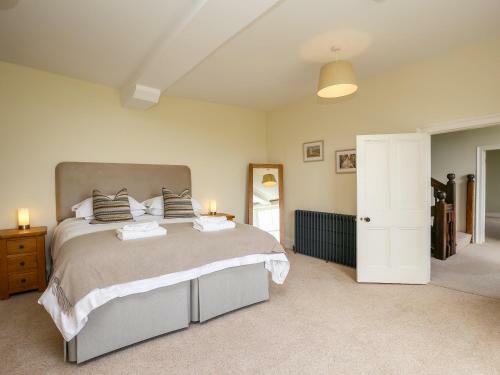 Shifford Manor Farm