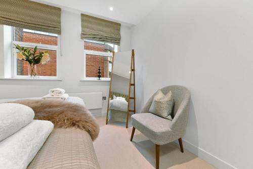 Elegant Windsor Apartment Close To Castle