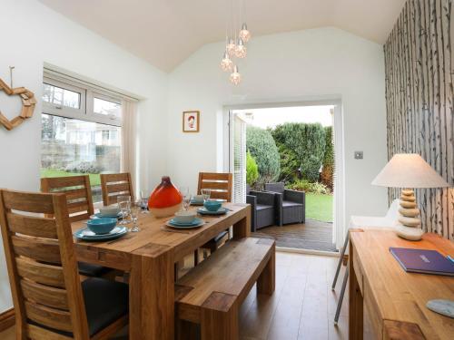 Bay View - Benllech