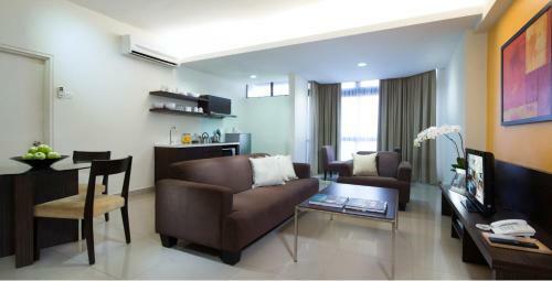 Aparthotel Fahrenheit Suites