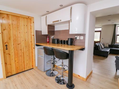 1 Poplar Terrace