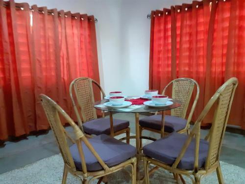 Apartamento Holiday Home - Asantewaa Cottage