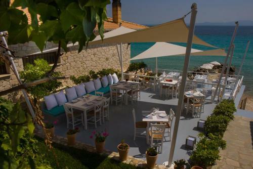Apartamento White Suites Resort
