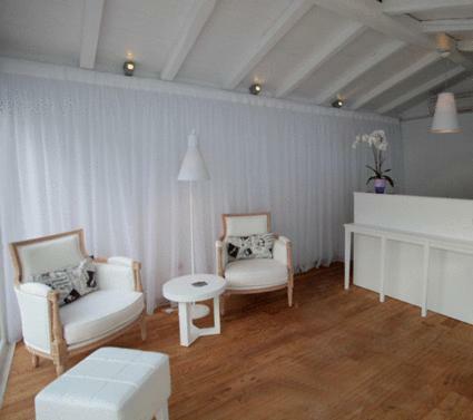 Apartamento White Suites Resort