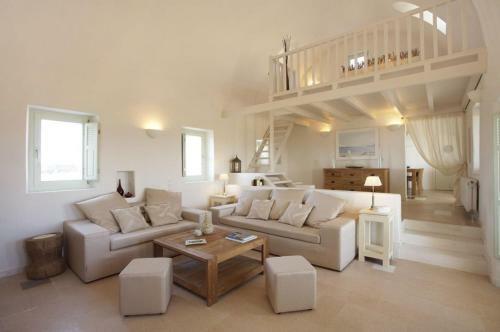 W Villa Black Rock Santorini
