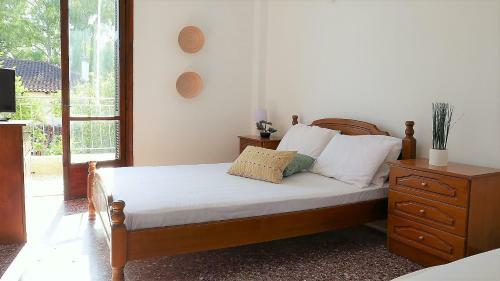Sea View Apartment In Amarynthos -evia
