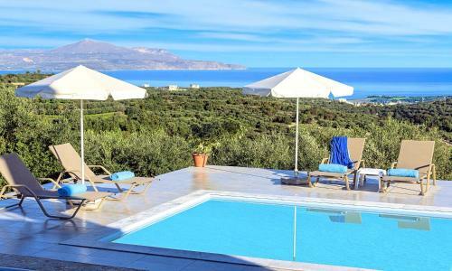 Cretan Family Villa Heated Pool