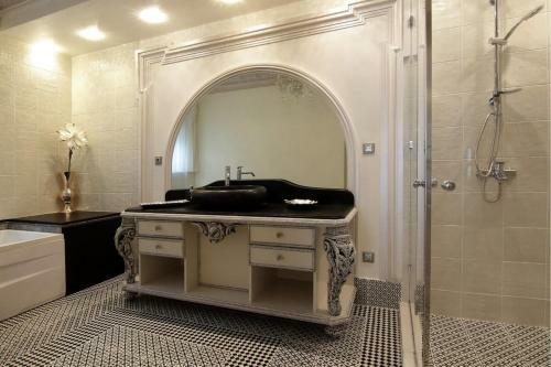 Black Diamond Luxury Villa Anavyssos In Athens