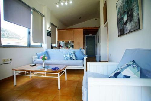 Beach Front Apartment Almirida