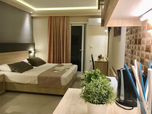 Roula Kotsonis Superior Apartment