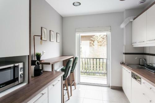 Modernized & Spacious 2bd Apartment In Chalandri By Upstreet