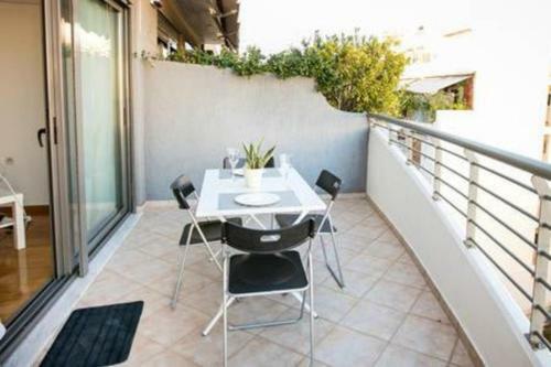 Modern 5th Floor Acropolis View Apartment