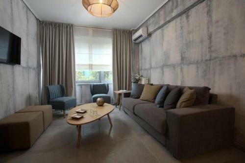 Legeo-luxurious Athenian Apartment
