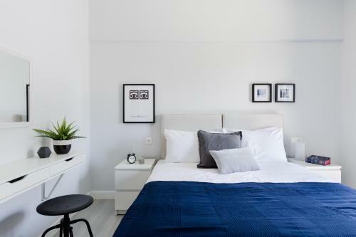 Minimal 2bd Apartment With Lycabettus View By Upstreet