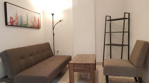 Palette Apartment Chocolate - Athens Center, 6 Bd, 3 Bath