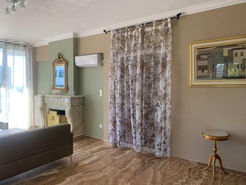 Private Rooms In Spacious Flat Marousi