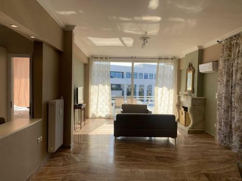 Private Rooms In Spacious Flat Marousi