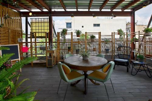 Apartamento Upscale Studio With Amazing Lush Terrace