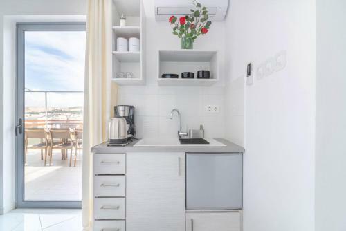 Apartment Apollo & Apartment Artemis In Central Athens