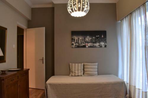 Chic Central Apartment In Evangelismos Metro Station