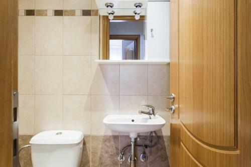 Delightful 1bd Apartment In Plaka By Upstreet