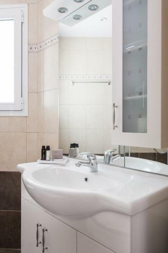 Delightful 1bd Apartment In Plaka By Upstreet