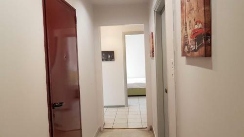Palette Apartment Carmine - Athens Center, 6 Bd, 3 Bath