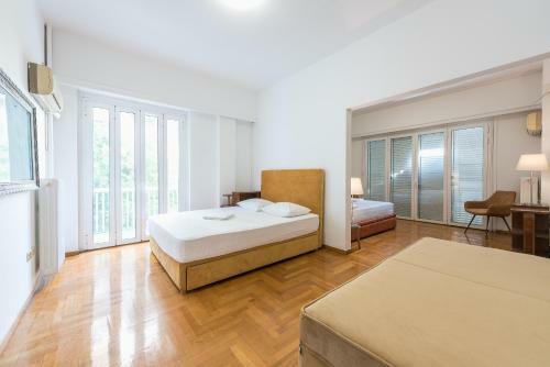 Victoria Plaza Palace Apartments