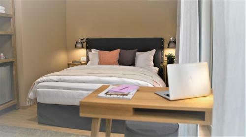 Hotel Mirivili Rooms & Suites