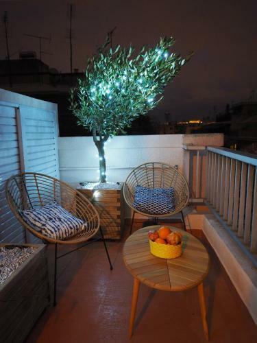 Sophia's Penthouse Apartment With Acropolis View From Big Terrace