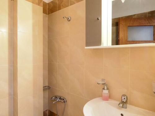 Charming Apartment In Therma Near Seabeach