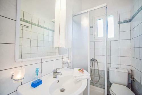 Agios Stefanos Sinion Villa Sleeps 6 Pool Air Con