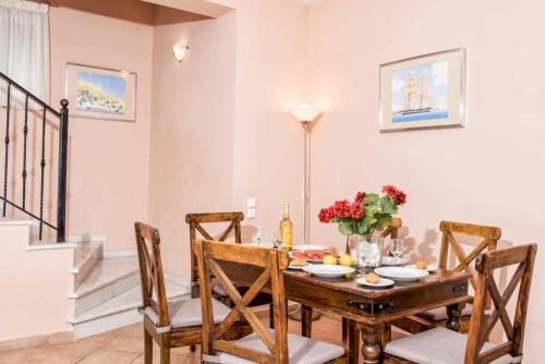 Agios Stefanos Sinion Villa Sleeps 6 Pool Air Con