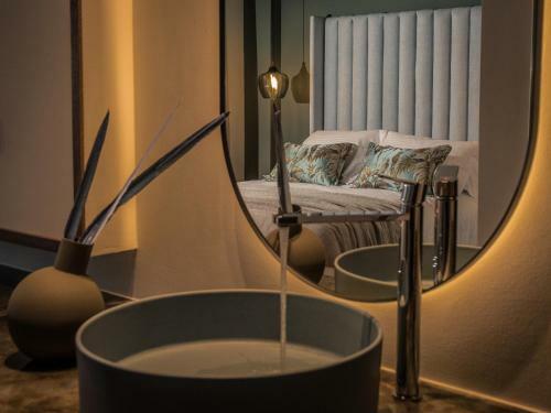 Isola Apartments Junior Suites