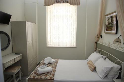 Hostal Fiera Guesthouse