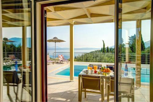 Fiskardo Villa Sleeps 4 Pool Air Con Wifi