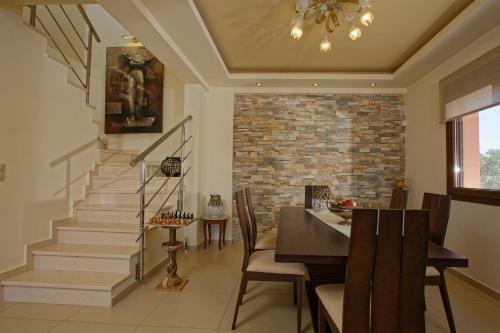 Beatiful Villa In Gouves Sea Views Crete