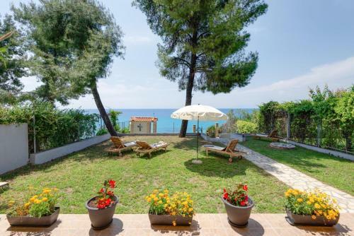 Beachfront Villa Posidi