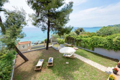 Beachfront Villa Posidi