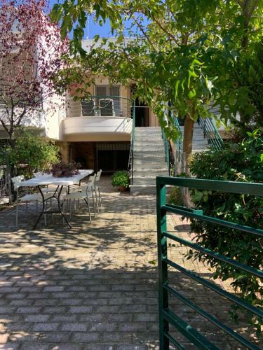 Maisonette Anastazia 60 M From Kalamitsi Beach